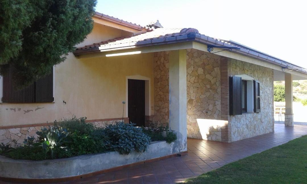 B&B Il Melograno Capoterra Exterior photo